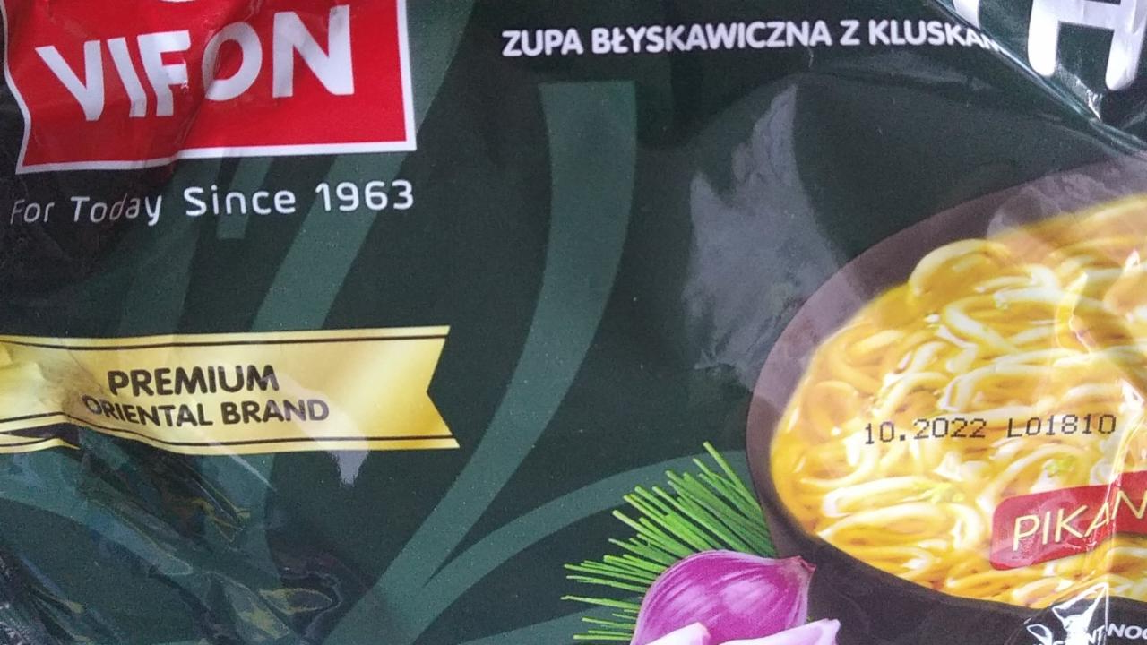 Zdjęcia - Zupa błyskawiczna z kluskami lau-thai Vifon