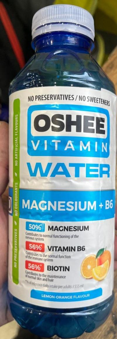 Zdjęcia - Oshee Vitamin Water Napój niegazowany o smaku cytryny-pomarańczy 555 ml