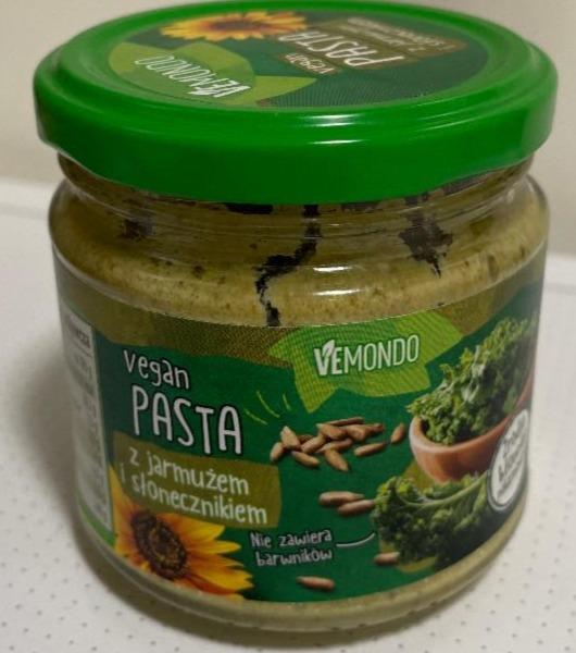 Zdjęcia - Wegańska pasta z jarmużem i słonecznikiem VEMONDO