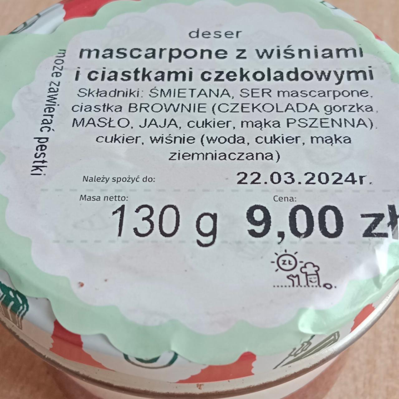 Zdjęcia - Mascarpone z wiśniami i ciastkami czekoladowymi Ślimak