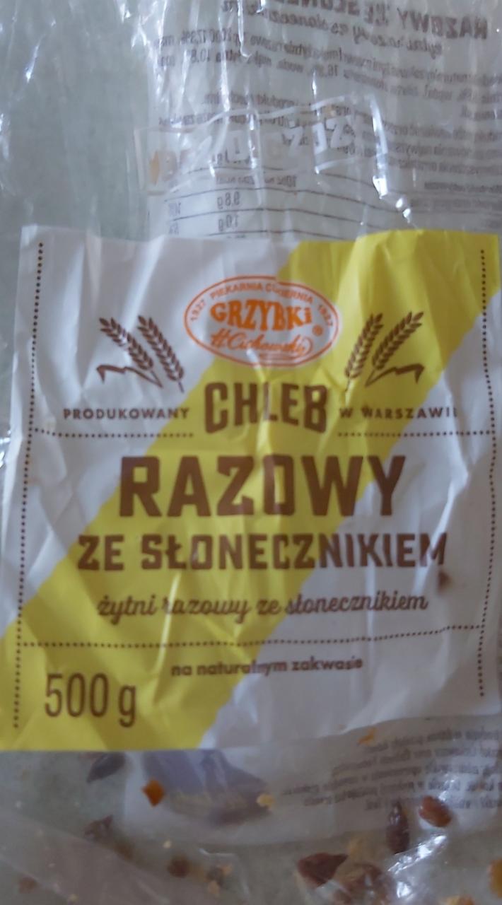 Zdjęcia - chleb razowy ze słonecznikiem Grzybki