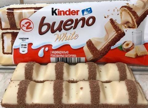 Zdjęcia - Kinder Bueno White Wafel w białej czekoladzie z mleczno-orzechowym nadzieniem 39 g (2 sztuki)