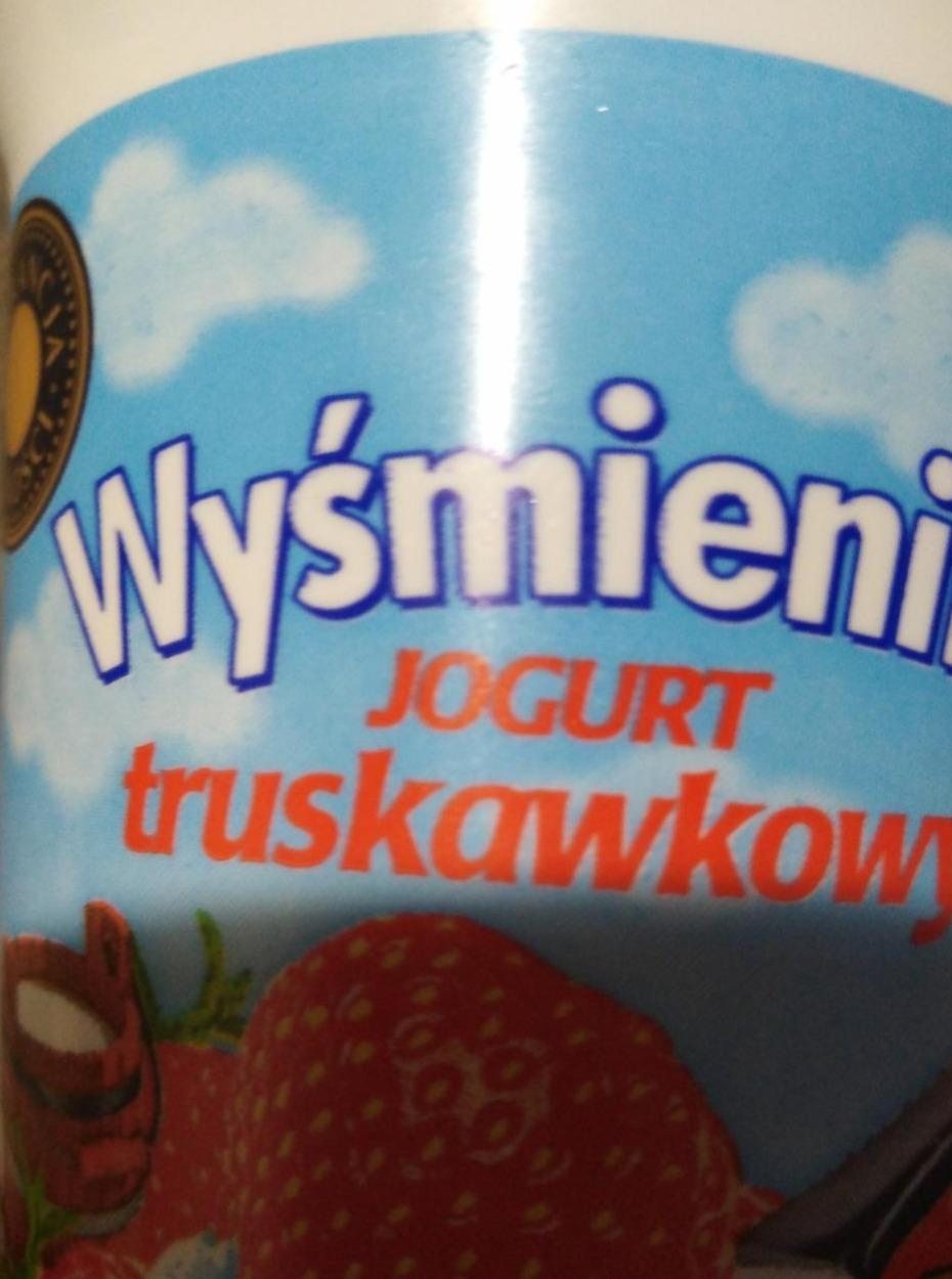 Zdjęcia - Wyśmienity jogurt truskawkowy