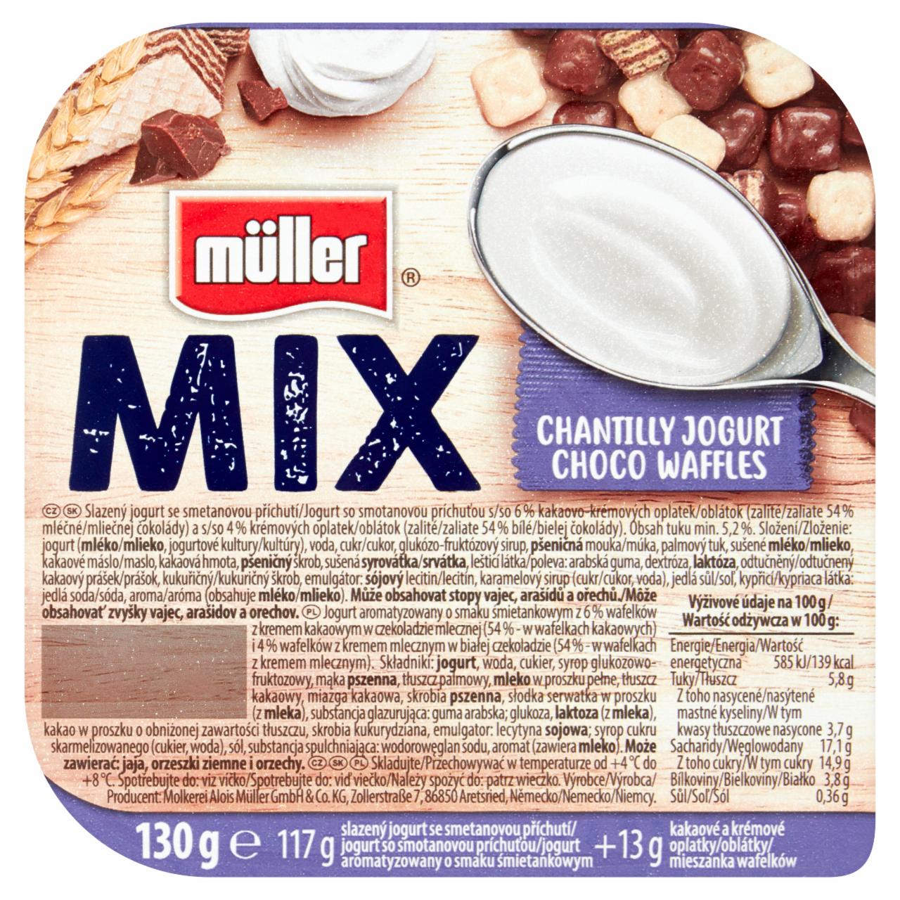 Zdjęcia - Müller Mix Jogurt o smaku śmietankowym z wafelkami w czekoladzie mlecznej i białej 130 g