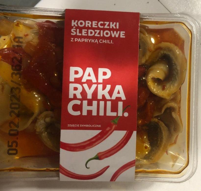 Zdjęcia - Koreczki śledziowe z papryką chili Mirko