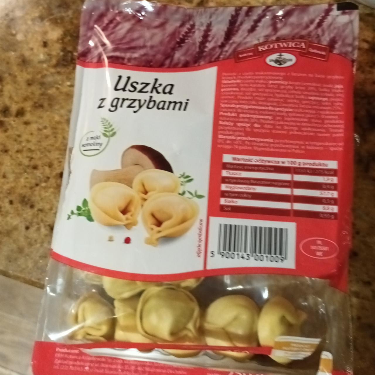 Zdjęcia - Uszka z grzybami Kotwica