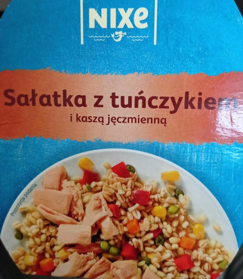 Zdjęcia - Sałatka z tuńczykiem i kaszą jęczmienna Nixe