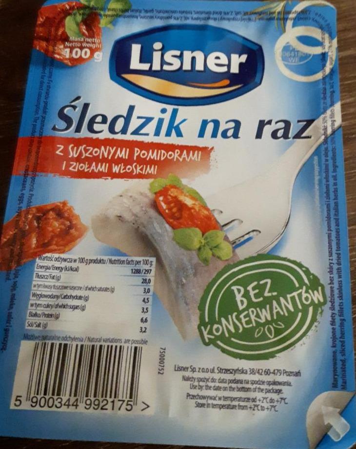 Zdjęcia - śledzik na raz z suszonymi pomidorami Lisner