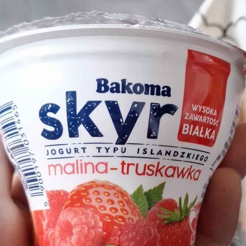 Zdjęcia - Bakoma Skyr Jogurt typu islandzkiego malina-truskawka 150 g