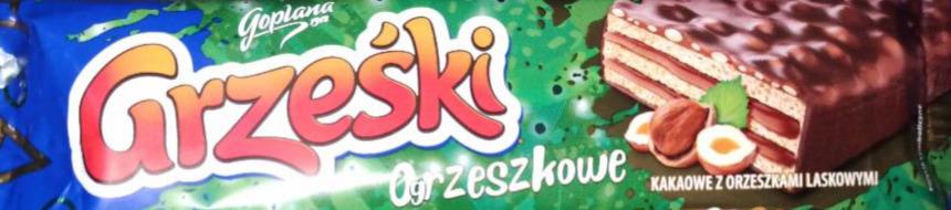 Zdjęcia - Grześki Orzeszkowe Wafel przekładany kremem kakaowym posypany orzechami laskowymi w czekoladzie