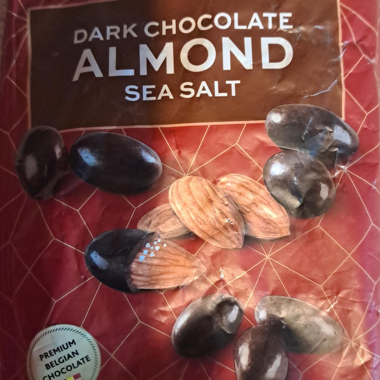 Zdjęcia - Dark chocolate almond sea salt Choco Moment