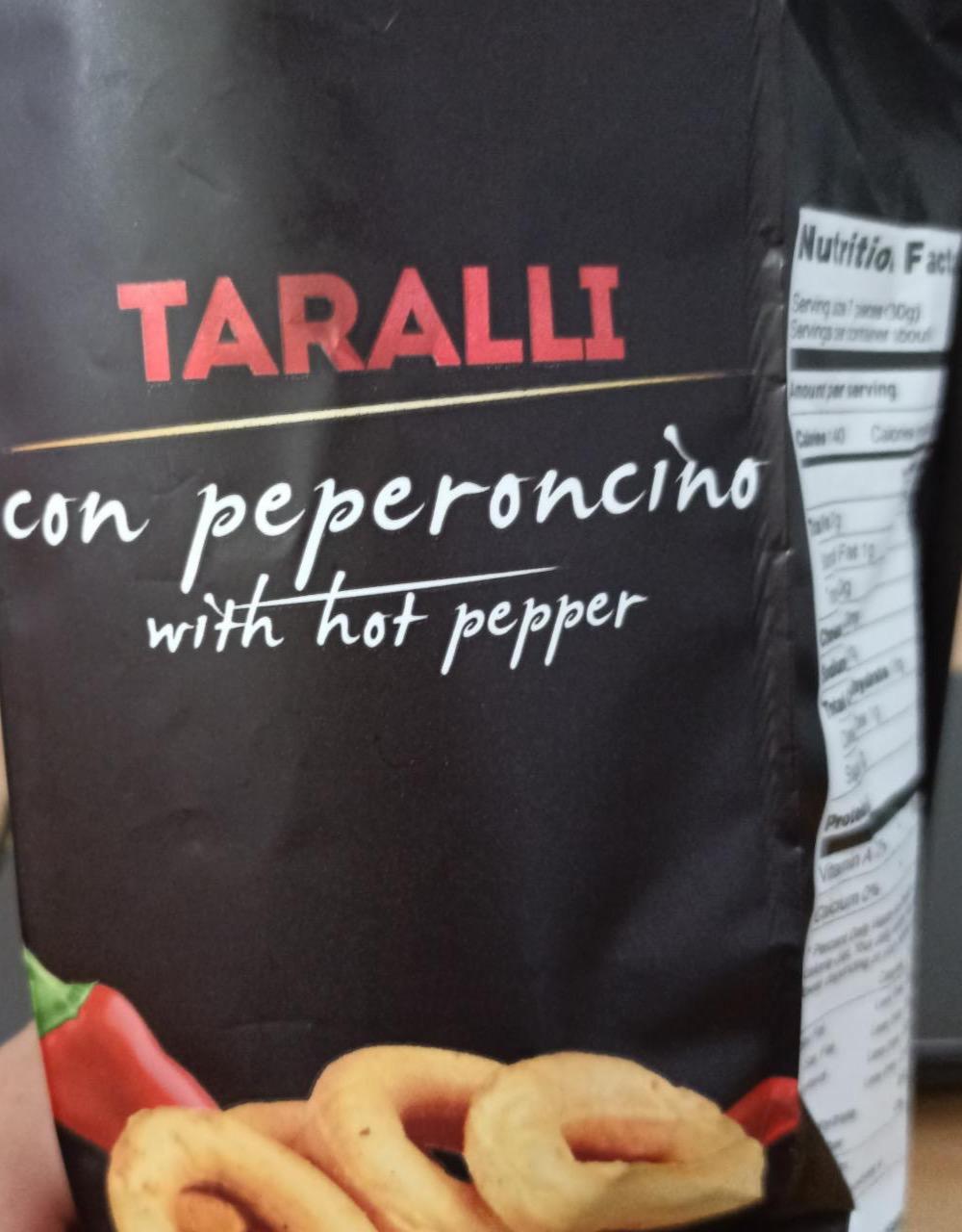 Zdjęcia - Taralli con peperoncino with hot pepper