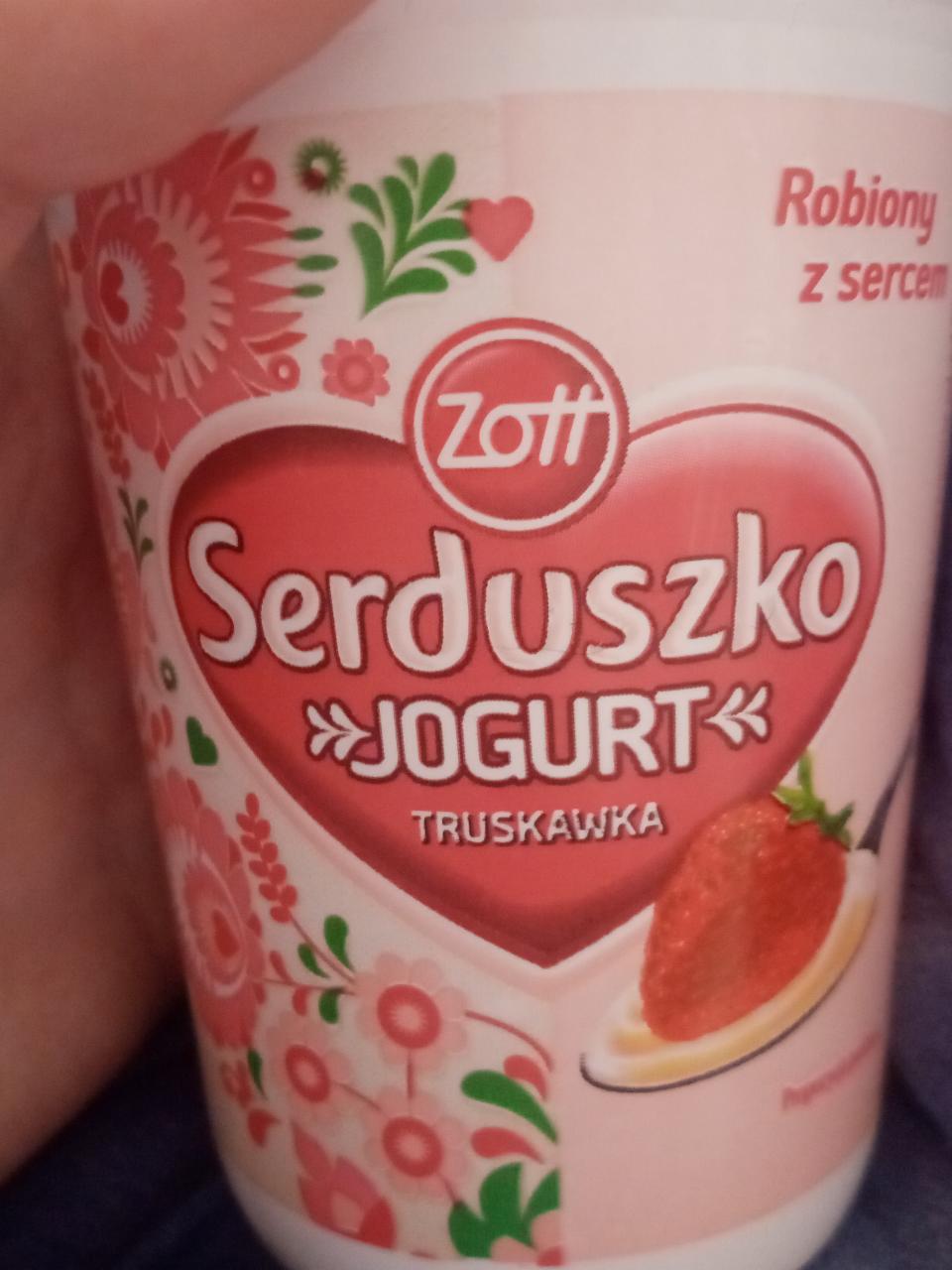 Zdjęcia - Serduszko jogurt truskawka Zott