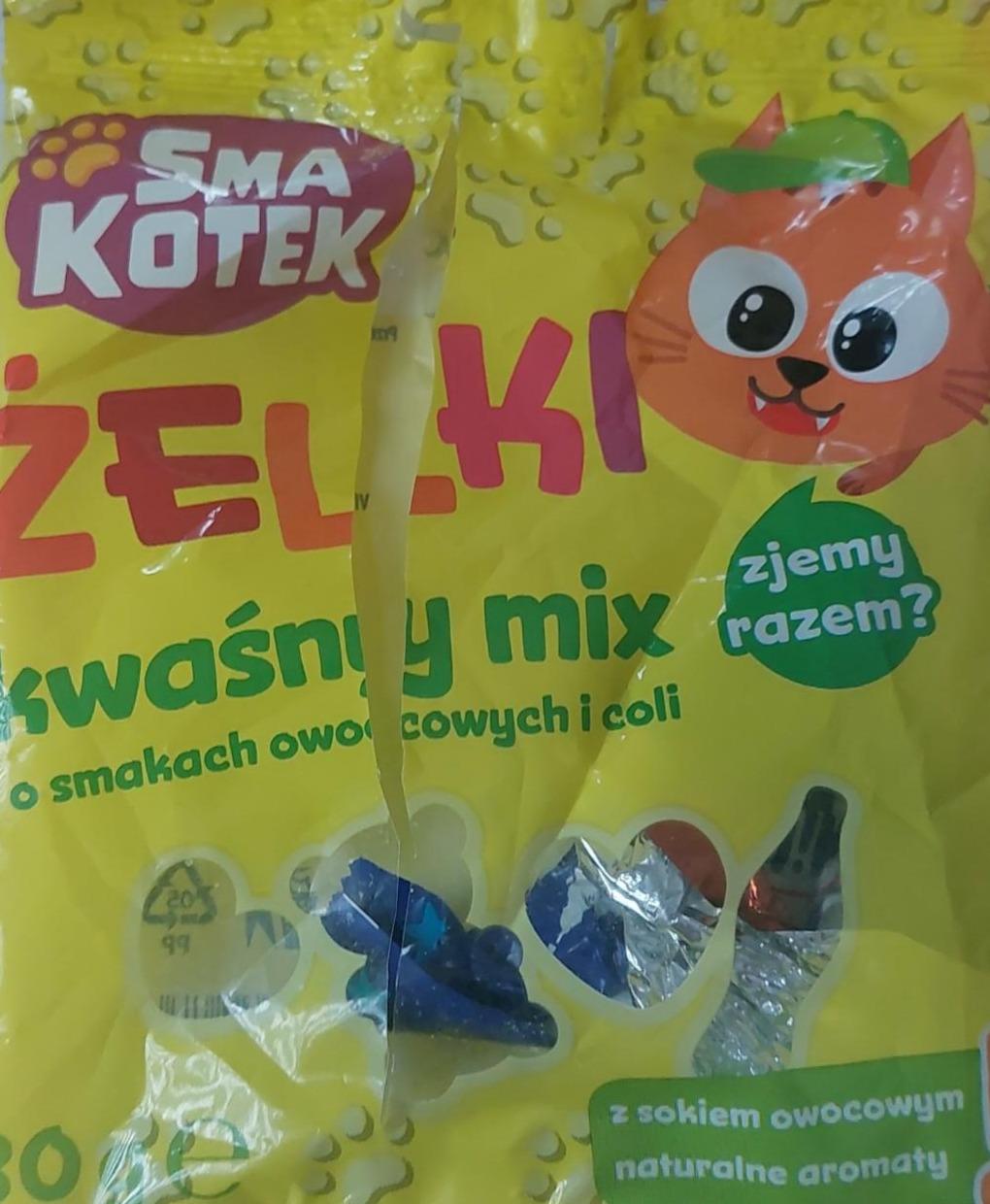 Zdjęcia - Żelki słodki mix o smakach owocowych i coli Sma Kotek