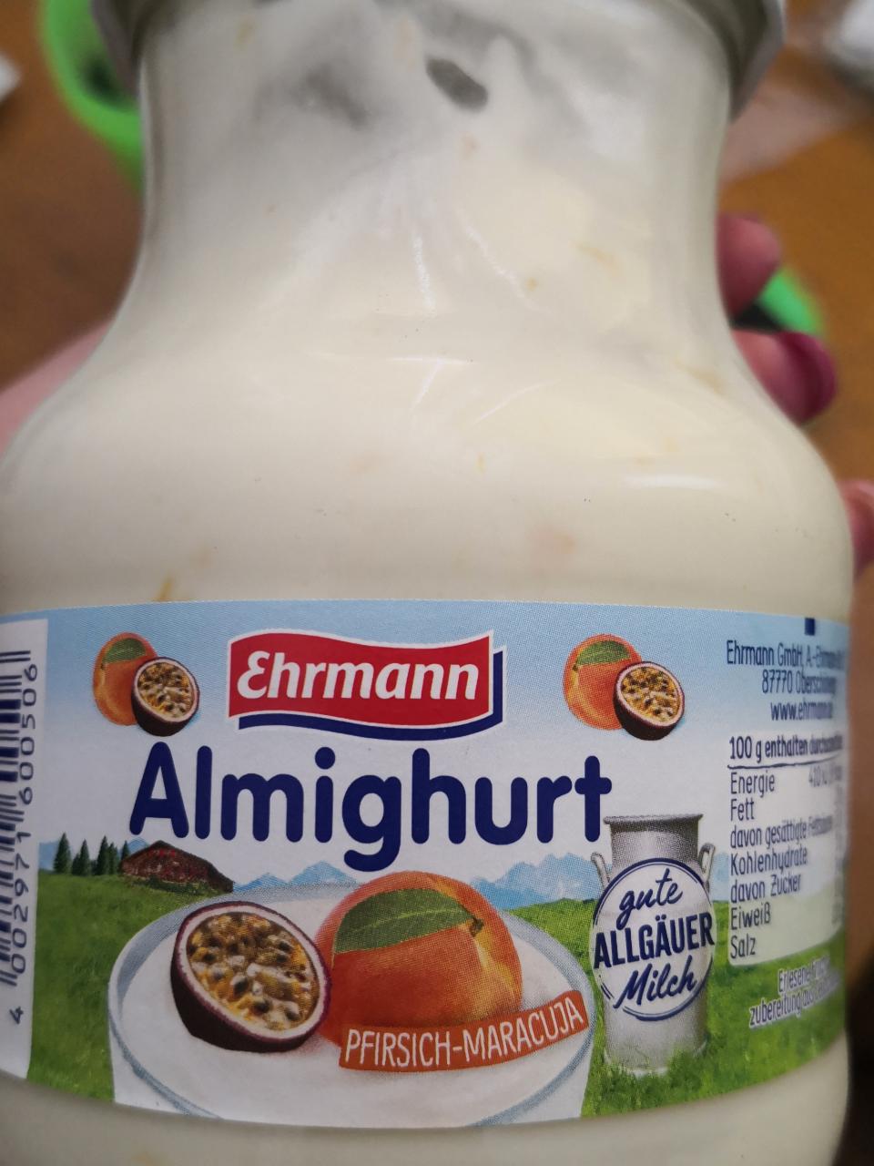 Zdjęcia - Jogurt Almighurt brzoskwinia-marakuja Ehrmann