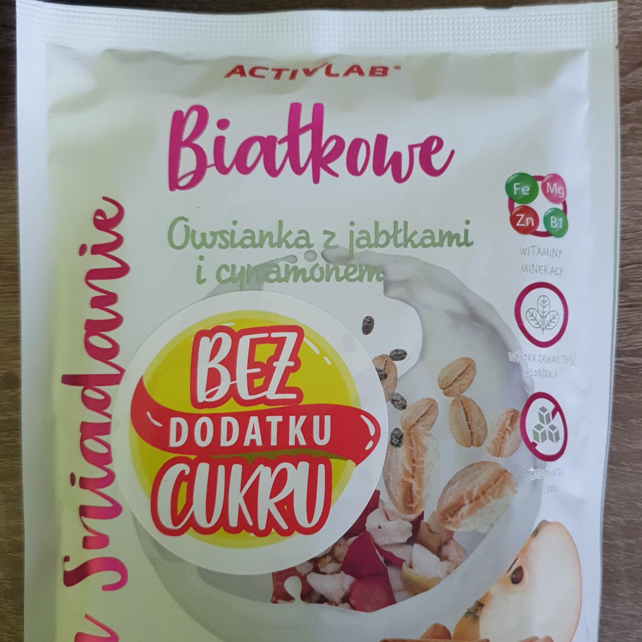 Zdjęcia - Białkowe super śniadanie Owsianka z jabłkami i cynamonem Activlab