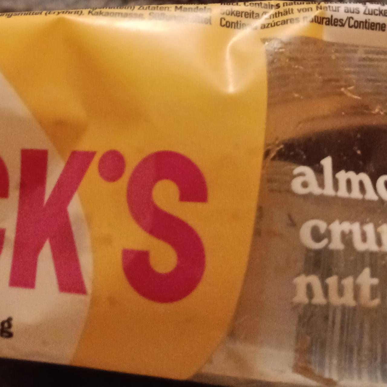 Zdjęcia - Almond crunch nut bar Nick’s