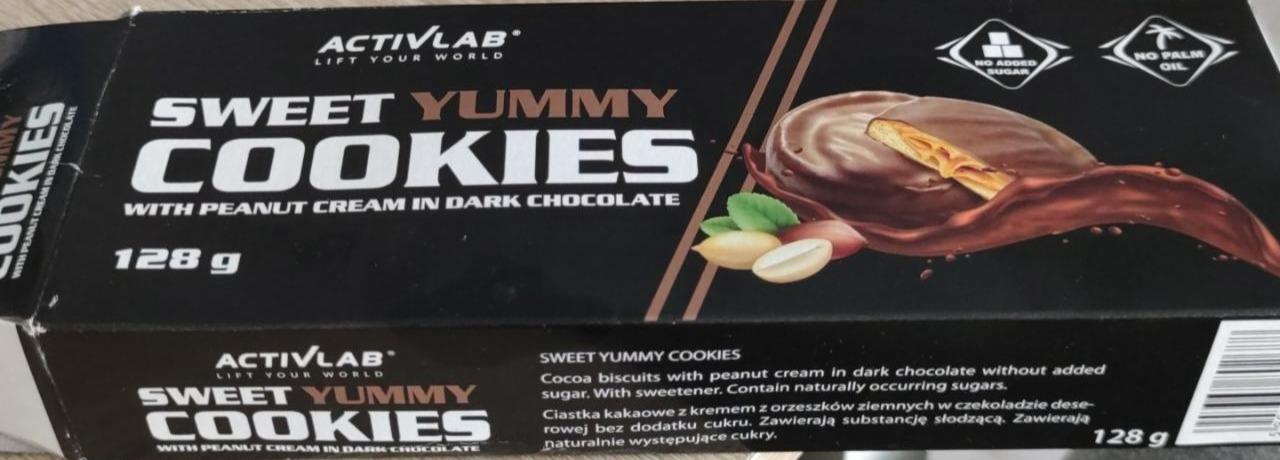 Zdjęcia - Sweet yummy cookies with peanut cream in dark chocolate Activlab