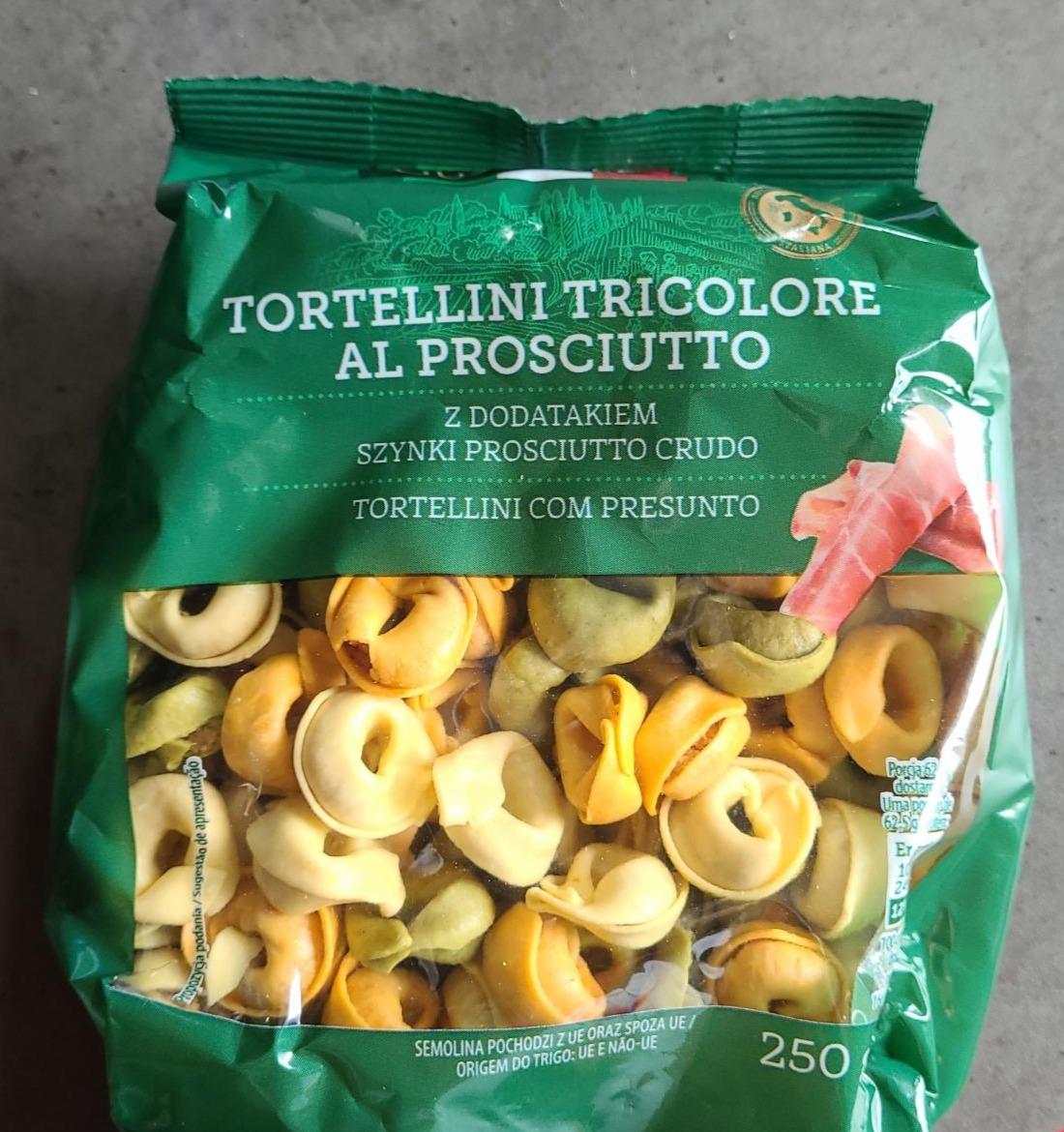 Zdjęcia - Tortellini Tricolore Al Prosciutto GustoBello