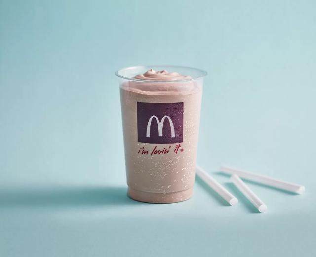 Zdjęcia - Shake o smaku czekoladowym McDonald's