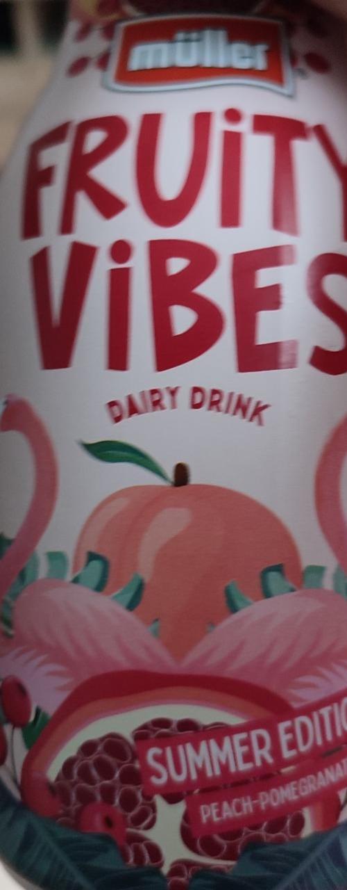 Zdjęcia - Fruity Vibes dairy drink peach pomegranate cranberry