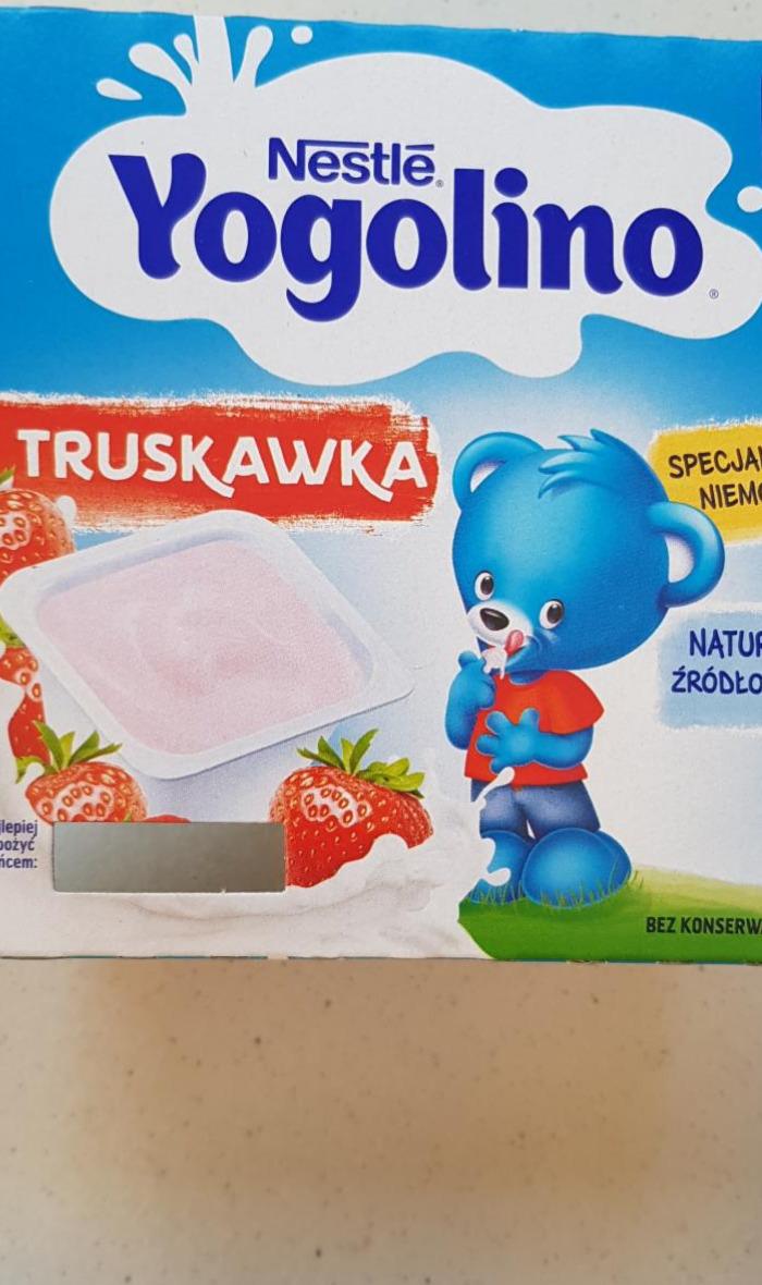 Zdjęcia - Yogolino o smaku truskawkowym Nestle 4×100g