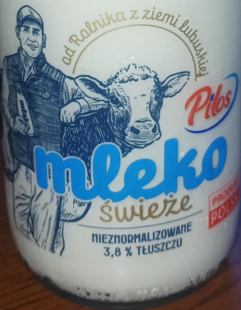 Zdjęcia - Mleko świeże 3.8% Pilos