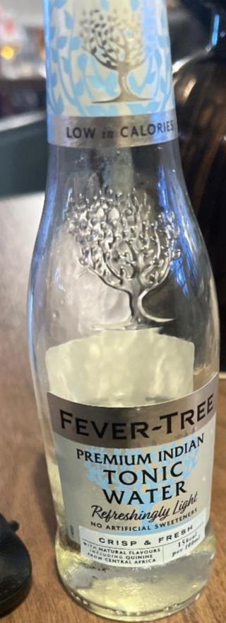 Zdjęcia - Fever-Tree Premium Indian Tonic Water Aromatyzowany napój gazowany bezalkoholowy 200 ml