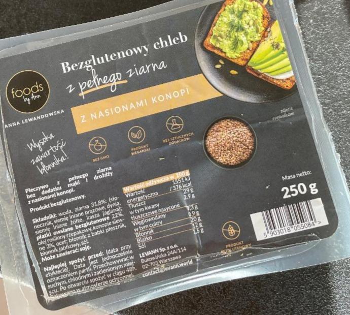 Zdjęcia - Bezglutenowy chleb pełnoziarnisty z ziarnami konopi foods by ann