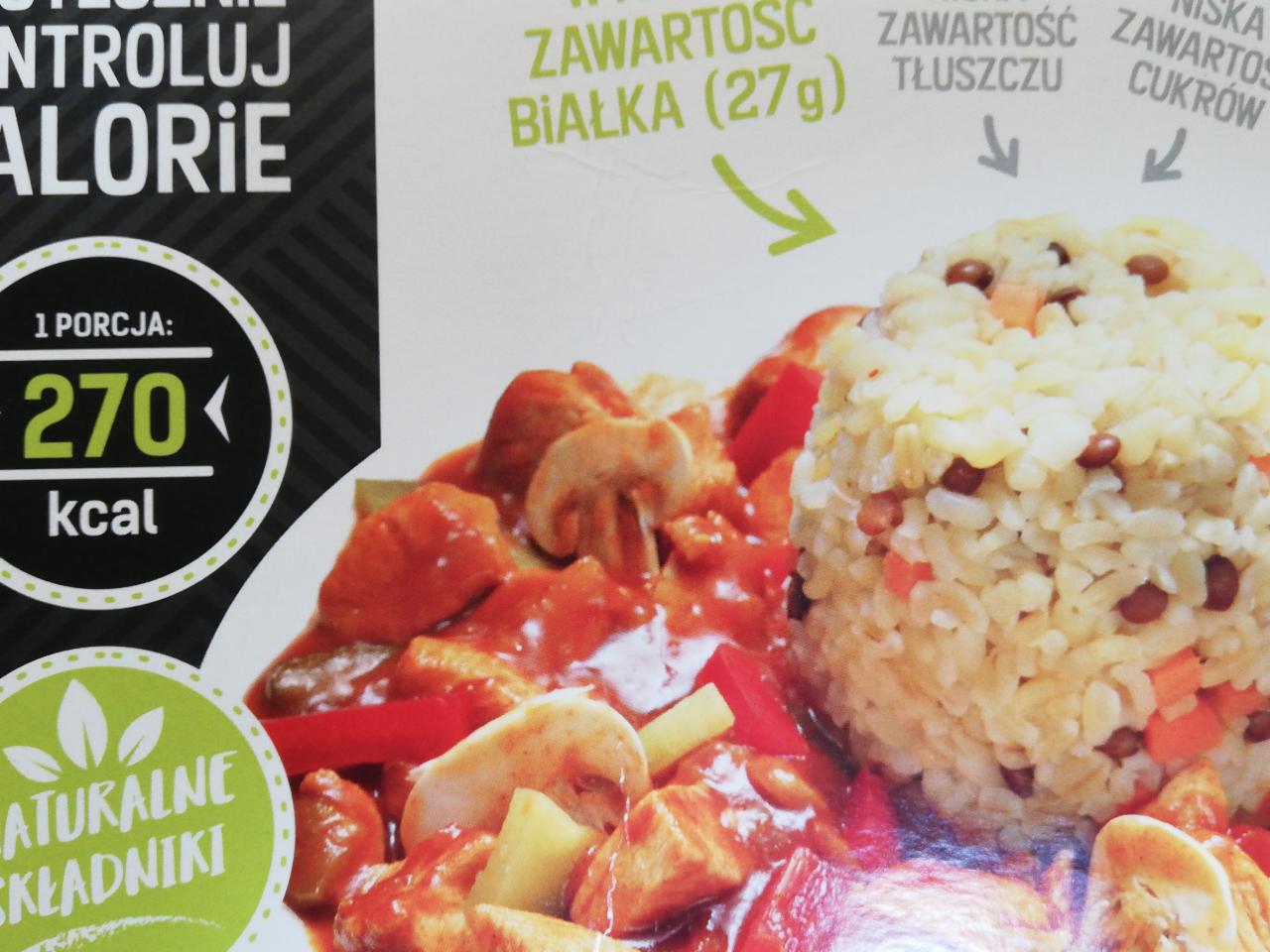 Zdjęcia - Kurczak w sosie myśliwskim proporcja 270kcal