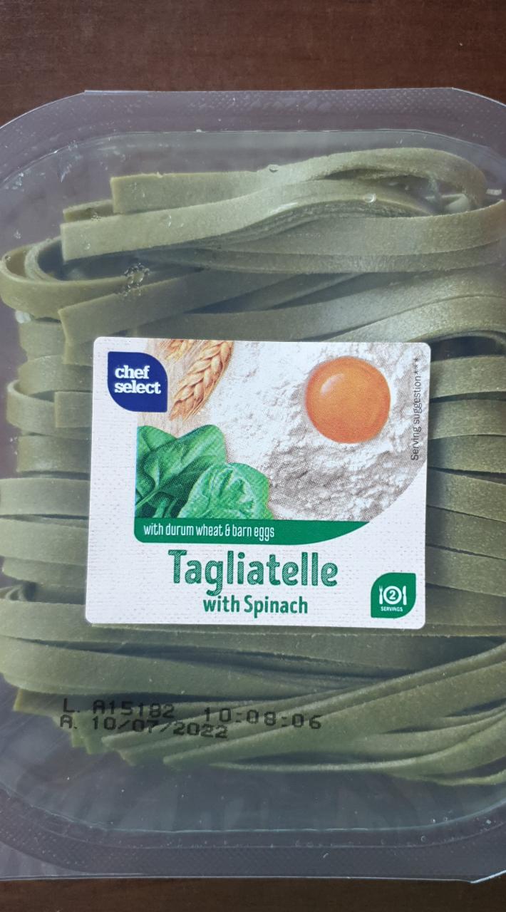 Zdjęcia - tagliatelle with spinach chef select