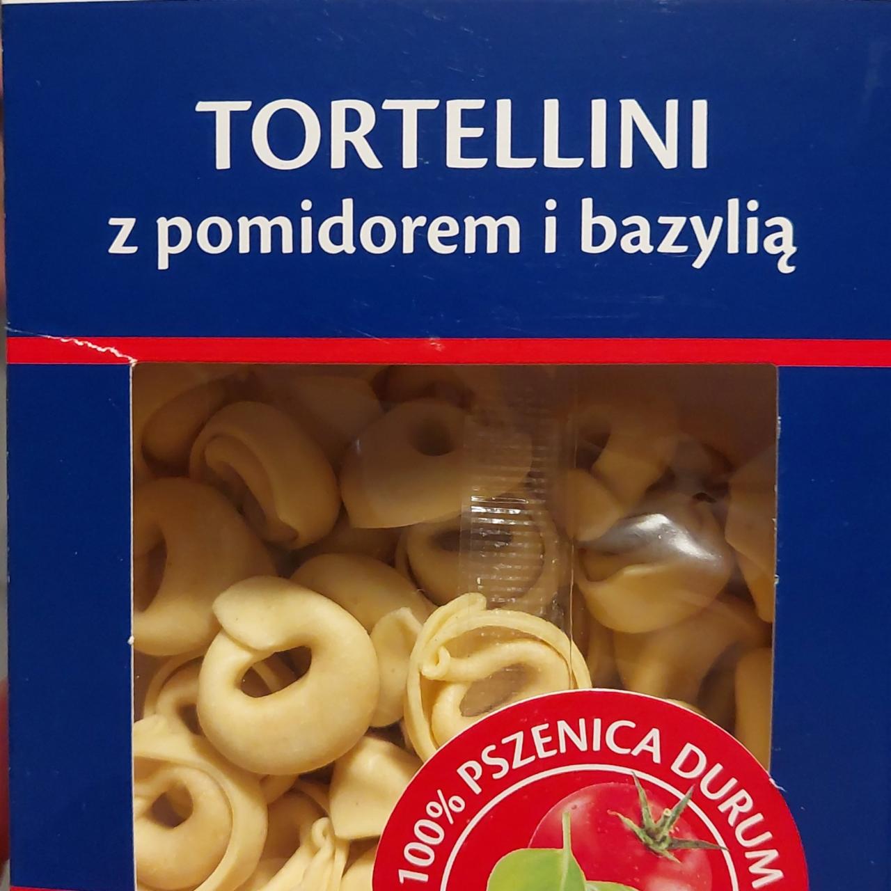 Zdjęcia - Tortellini z pomidorem i bazylią Goliard