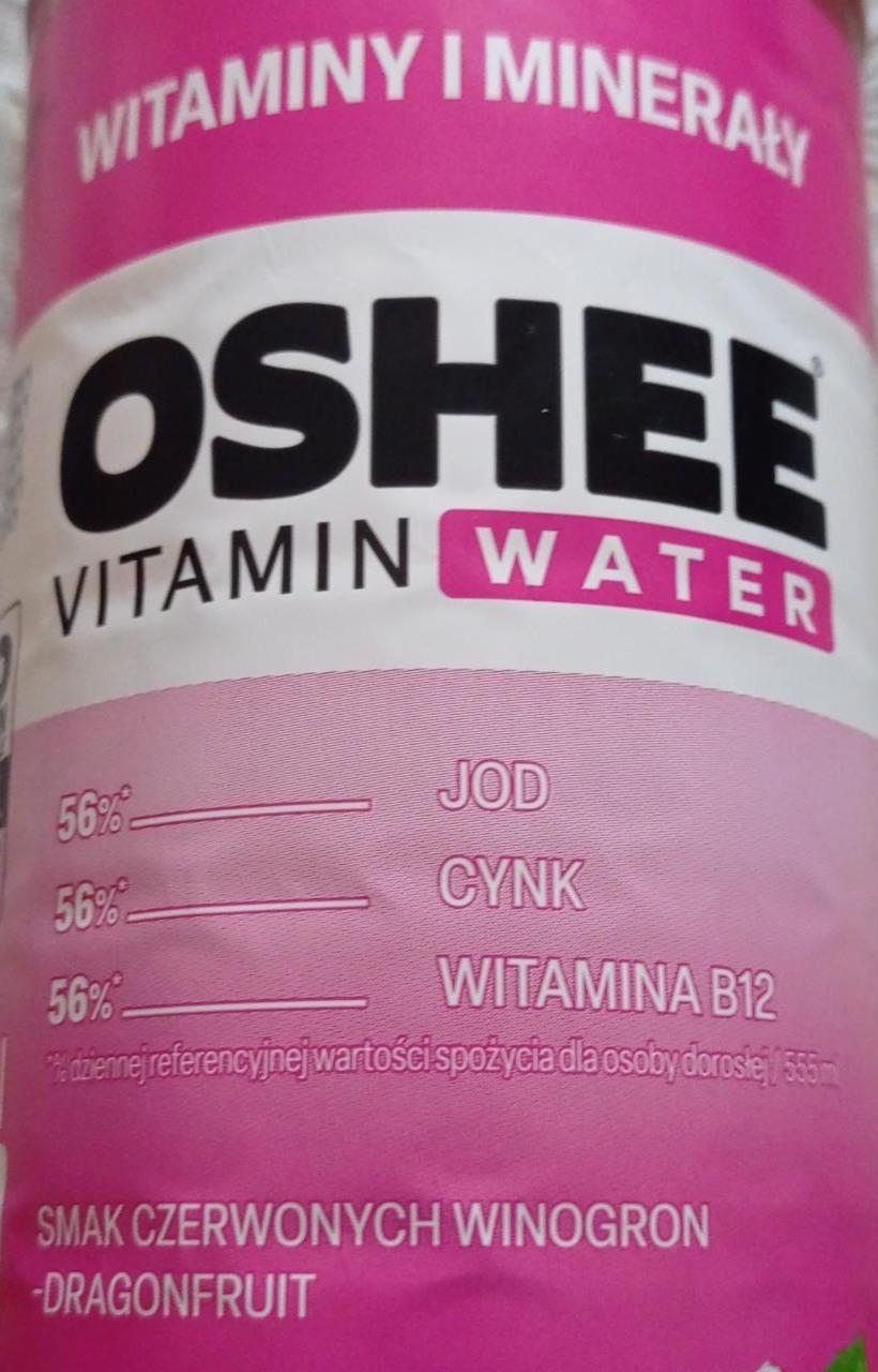 Zdjęcia - Oshee Vitamin Water Napój niegazowany smak czerwonych winogron-dragonfruit 1,1 l