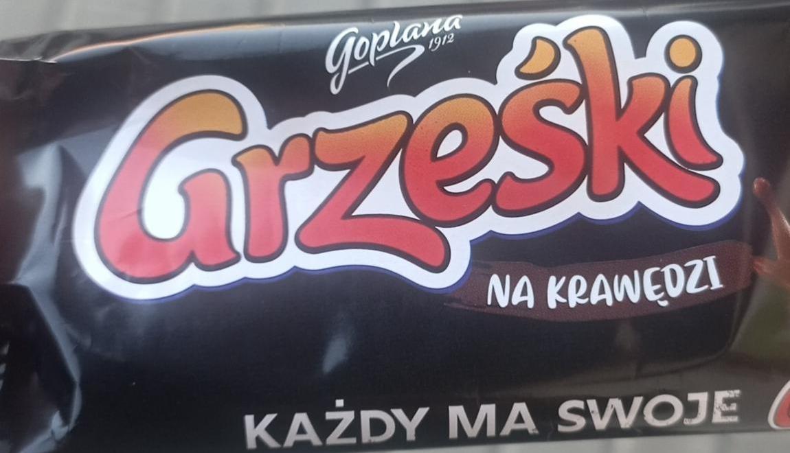 Zdjęcia - Grześki Na krawędzi Dark Brown Wafel przekładany kremem kakaowym 40 g