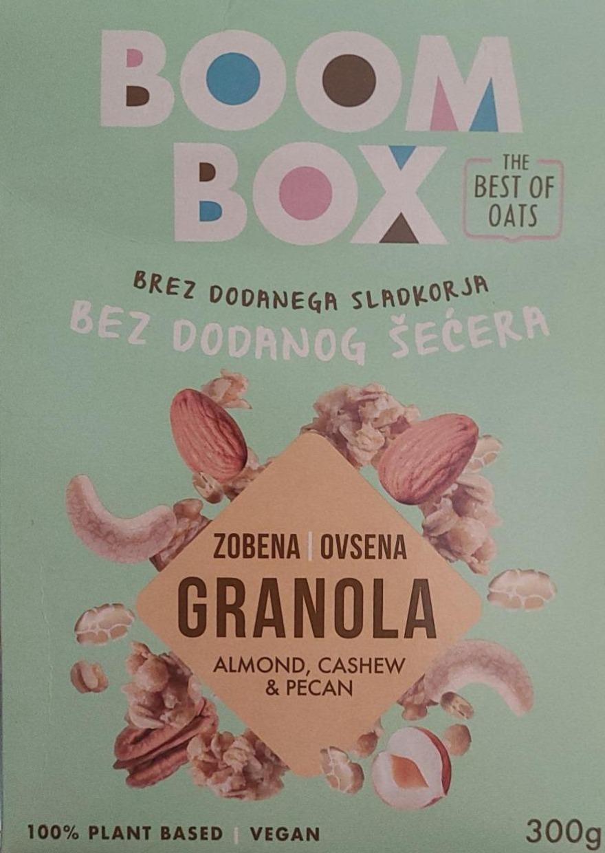 Zdjęcia - Zdobena ovsena granola almond, cashew & pecan Boom Box
