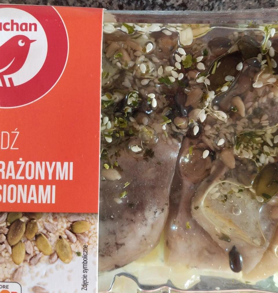 Zdjęcia - Śledź z prażonymi ziarnami Auchan