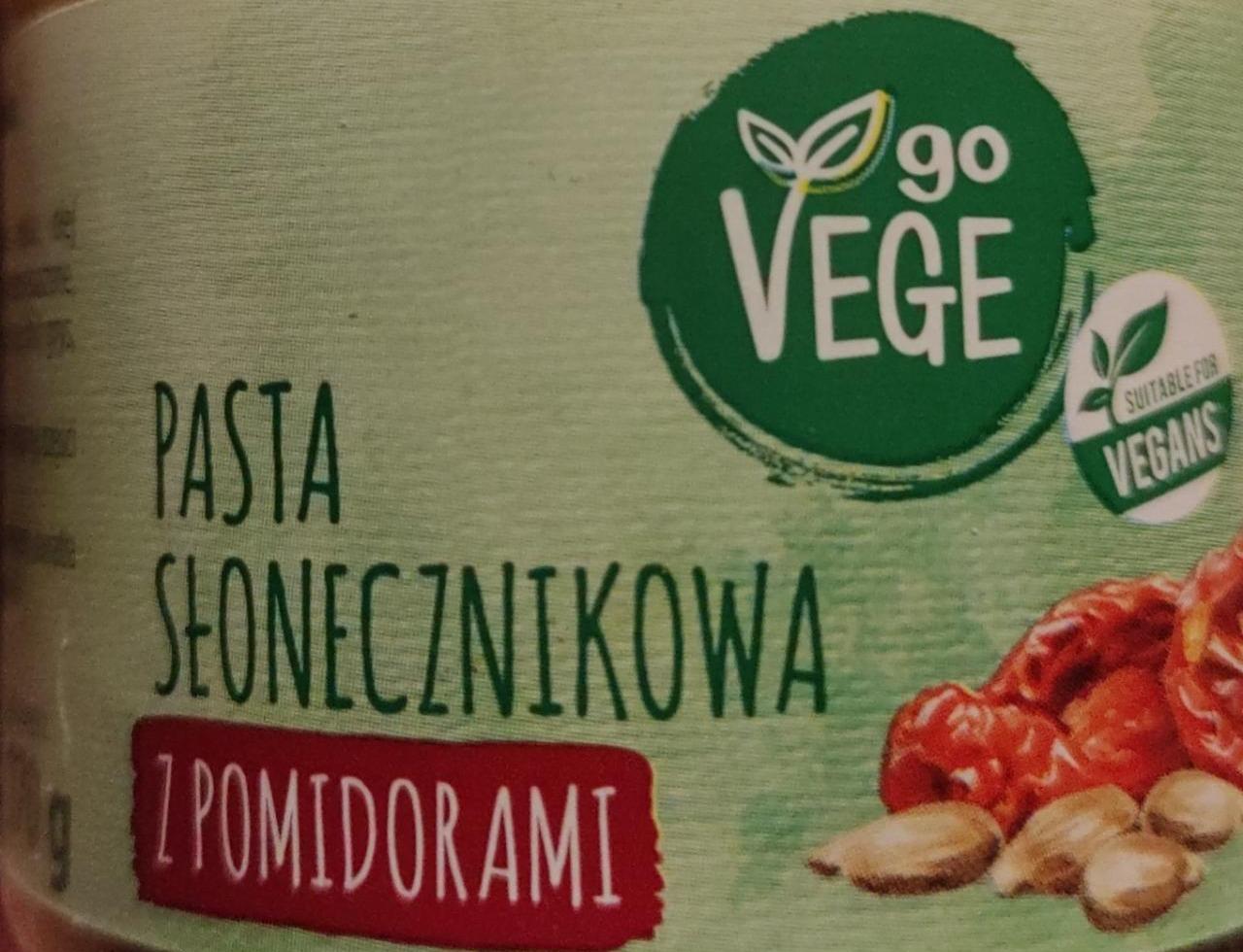 Zdjęcia - Pasta słonecznikowa z pomidorami Go vege