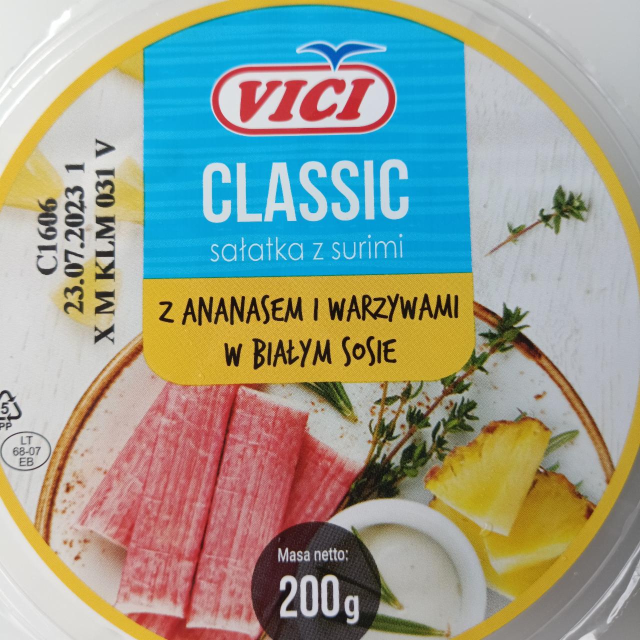 Zdjęcia - Classic Sałatka surimi z ananasem i warzywami w białym sosie Vici