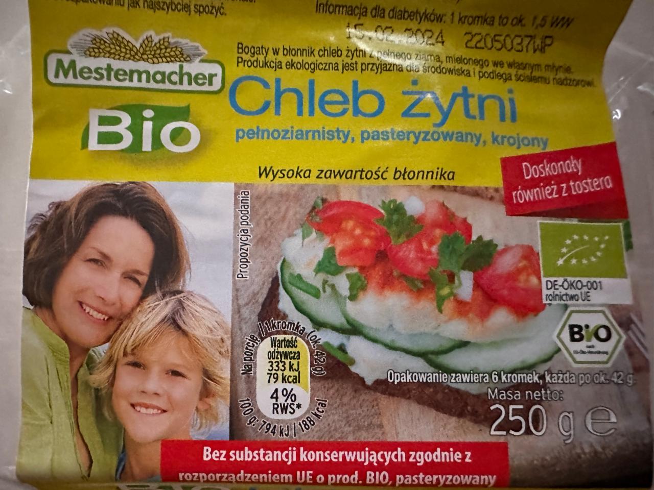 Zdjęcia - Bio Chleb żytni pełnoziarnisty Mestemacher