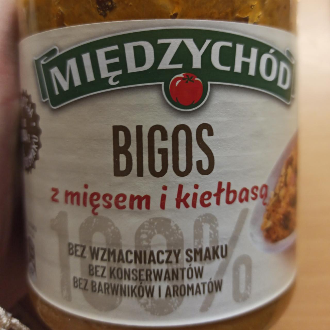 Zdjęcia - Bigos z mięsem i kiełbasa Miedzychód