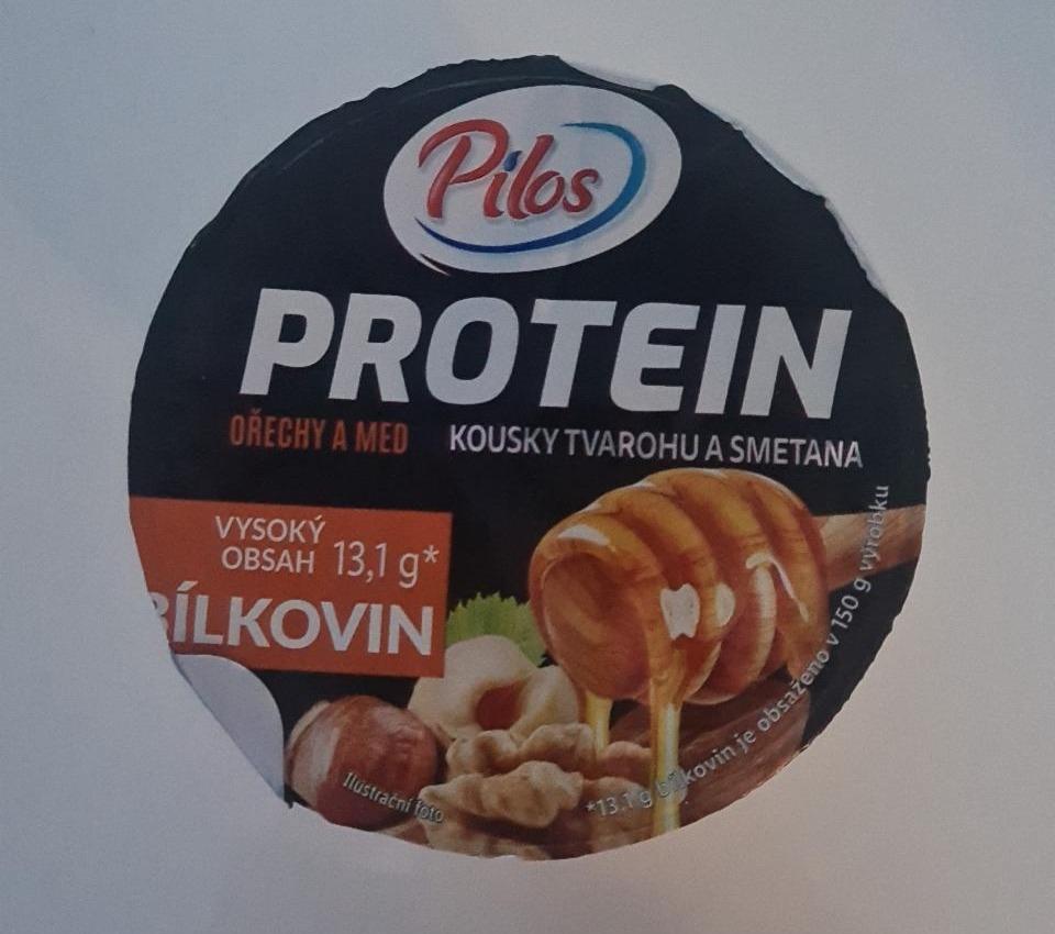 Zdjęcia - Protein ořechy a med kousky tvarohu a smetana Pilos