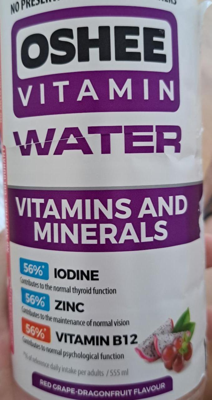 Zdjęcia - Oshee Vitamin Isotonic Water Napój niegazowany aloes + schisandra 555 ml