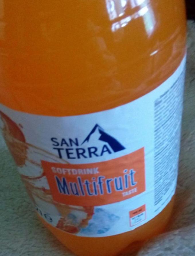 Zdjęcia - napój pomarańczowy Multifruit softdrink san terra