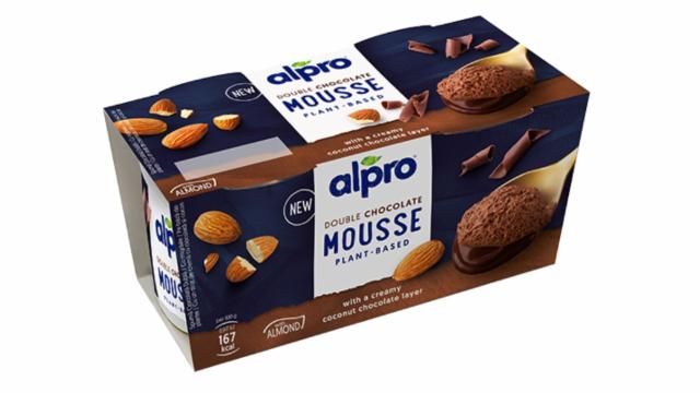 Zdjęcia - Double Chocolate Mousse with a creamy coconut chocolate layer Alpro