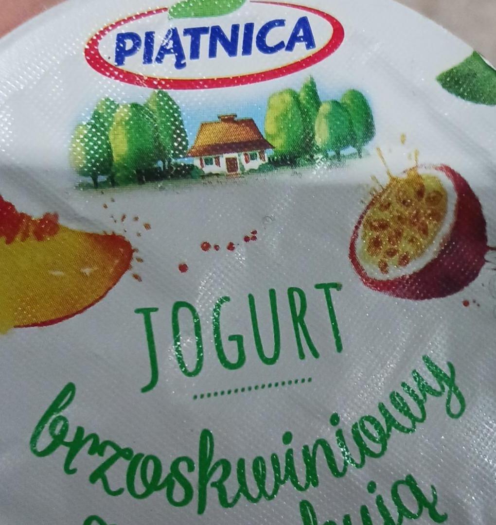 Zdjęcia - Jogurt brzoskwinia z brzoskwinią i marakują Piątnica