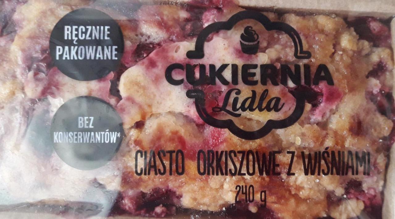 Zdjęcia - ciasto orkiszowe z wiśniami cukiernia Lidla 240g