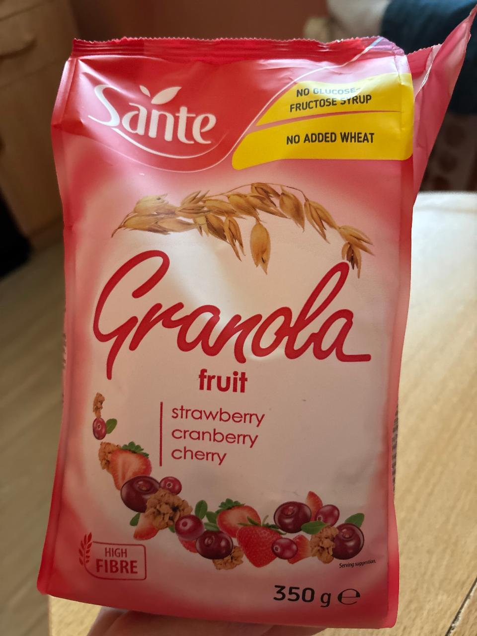 Zdjęcia - Granola fruit strawberry cranberry raspberry Sante