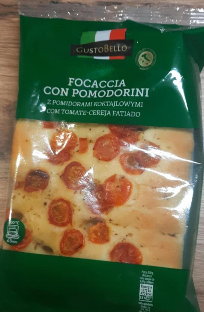 Zdjęcia - Focaccia z pomidorami koktajlowymi GustoBello