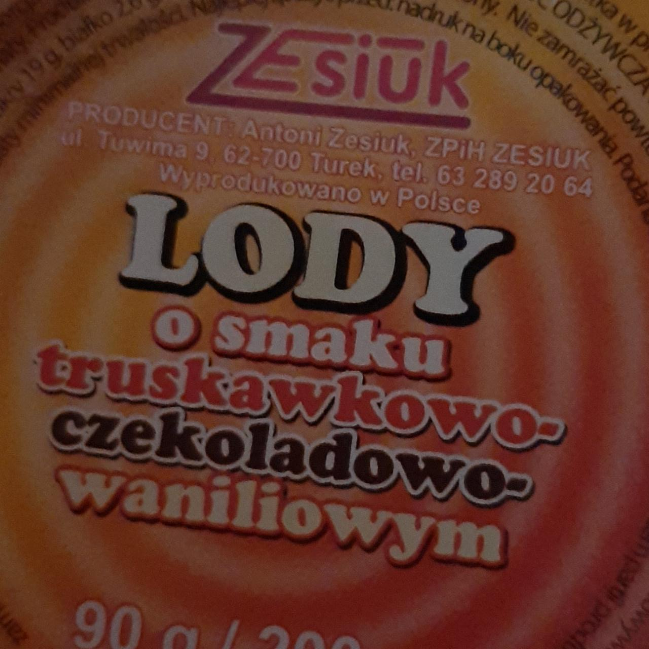 Zdjęcia - Lody o smaku truskawkowo-czekoladowo-waniliowym Zesiuk