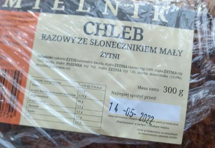 Zdjęcia - Chleb razowy żytni ze słonecznikiem Mielnik